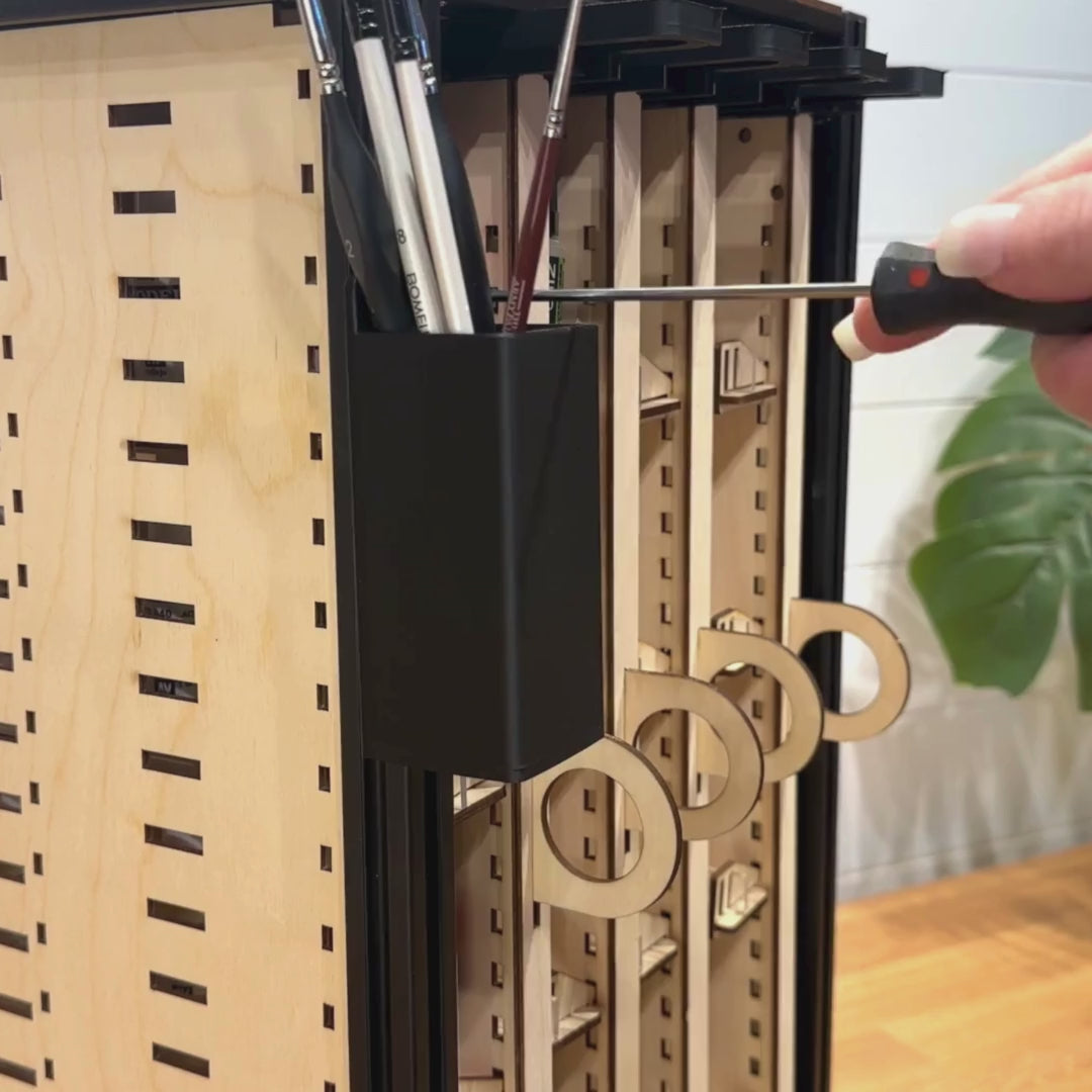 SMALL TOOL HOLDER: PAINTER – Grim Rabbit Games